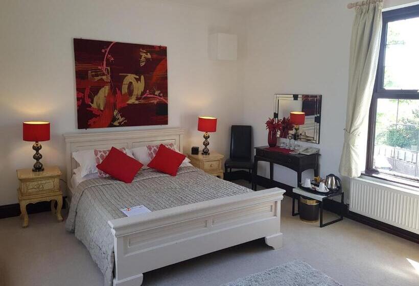 فندق Redhill House Brs Airport