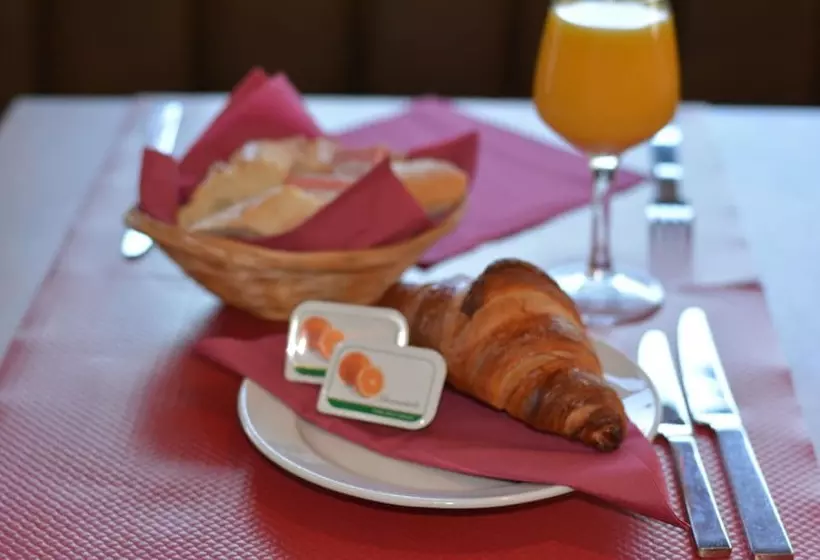 هتل Rhodos Morzine