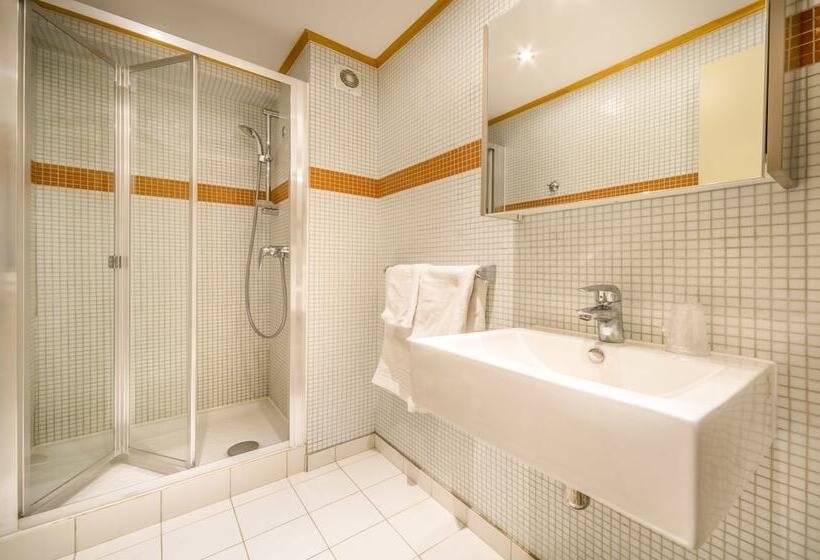 هتل Rhodos Morzine