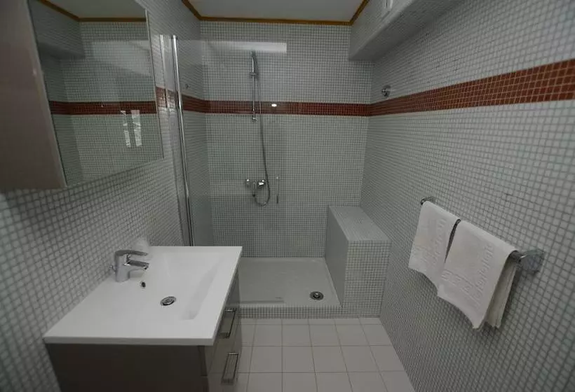 هتل Rhodos Morzine