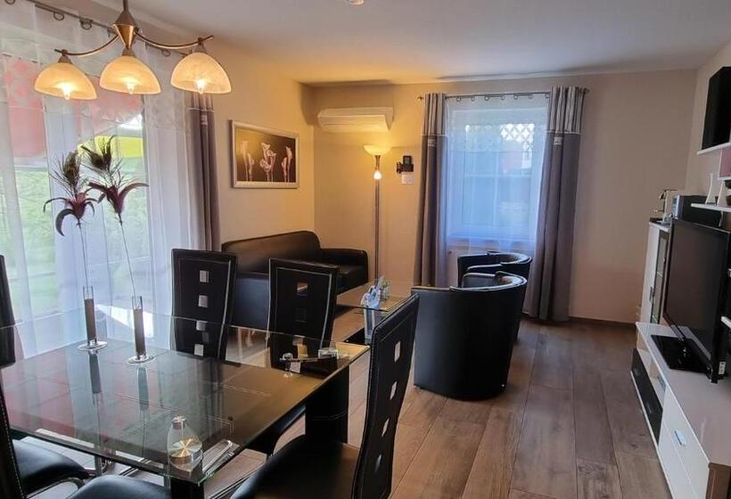 Отель Rhöner Land Garni Bed & Breakfast