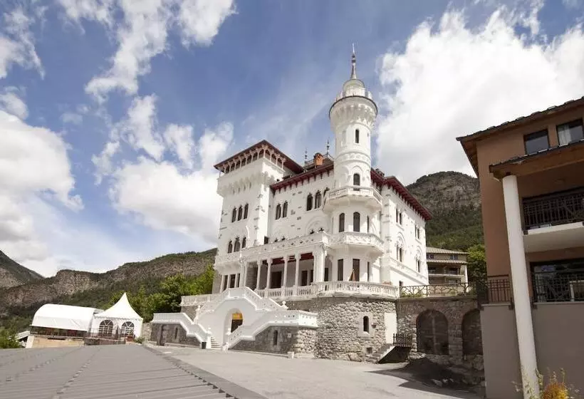 Отель Résidence Château Des Magnans By Nevesol