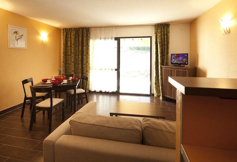 בית מלון כפרי Résidence Château Des Magnans By Nevesol