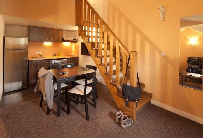 בית מלון כפרי Résidence Château Des Magnans By Nevesol