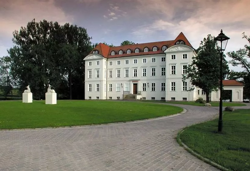 Hotel Schloss Wedendorf