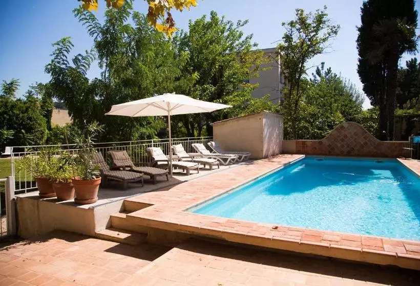 ホテル Villa Aurenjo