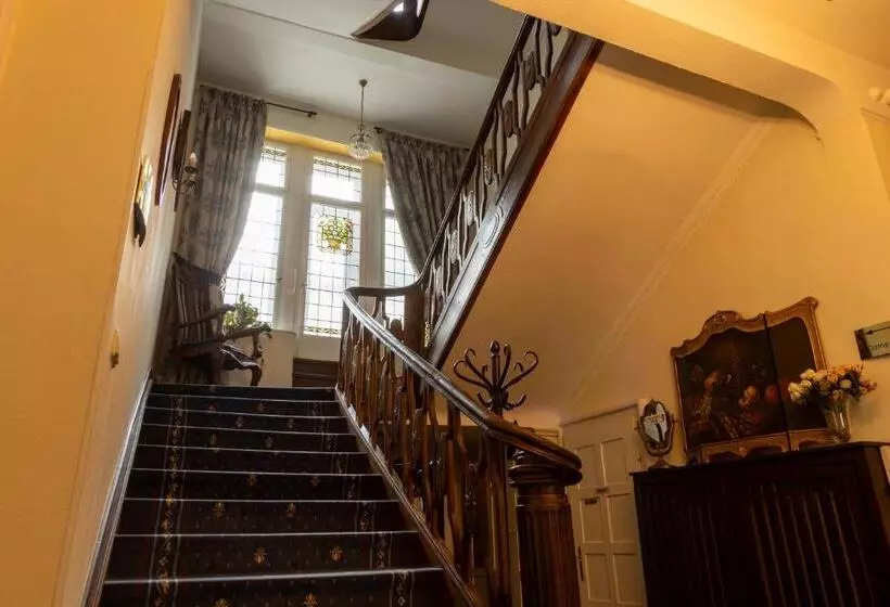 Отель Weisses Haus