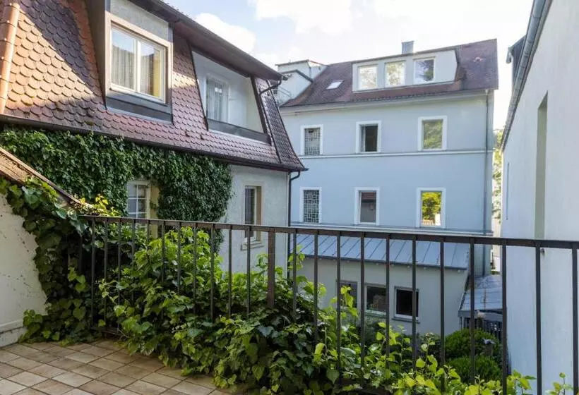 Отель Weisses Haus