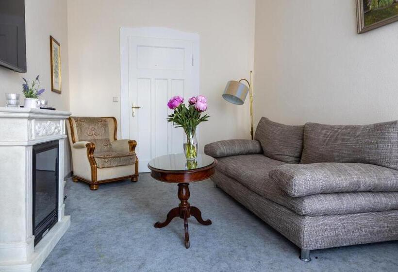 בית מלון כפרי Weisses Haus