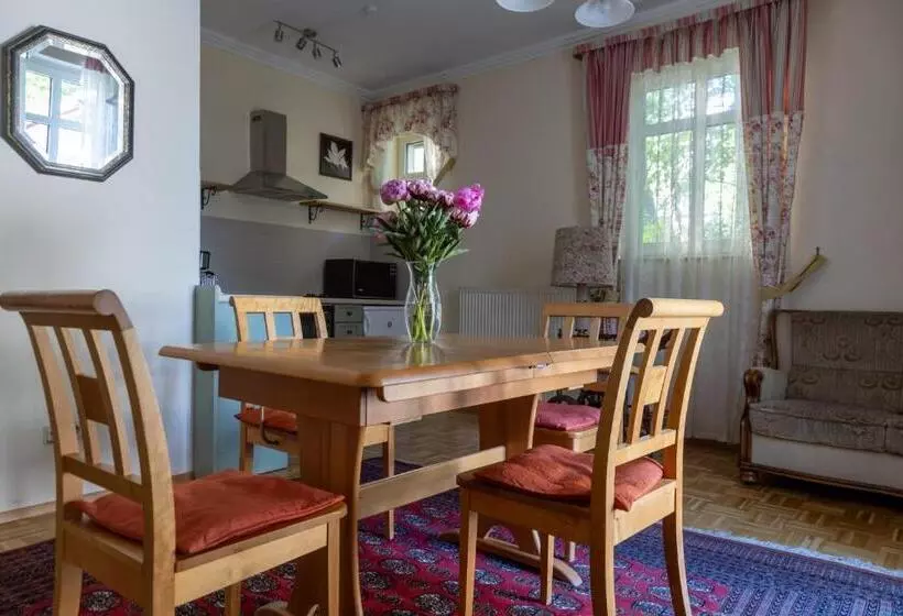 Отель Weisses Haus