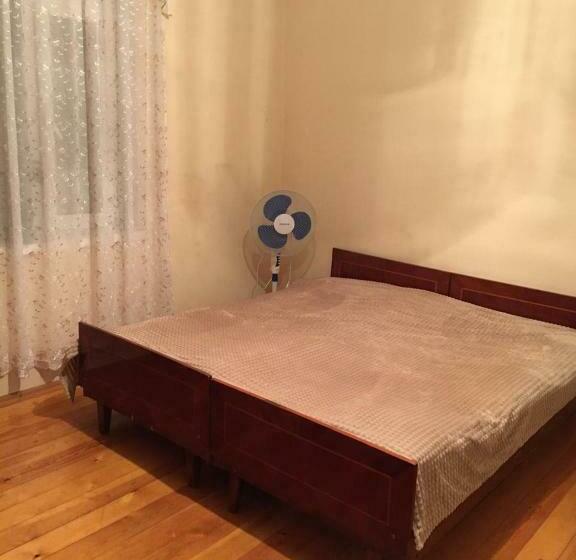 پانسیون Apsua Home