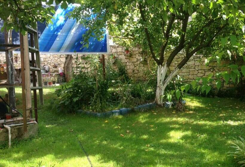 پانسیون Apsua Home