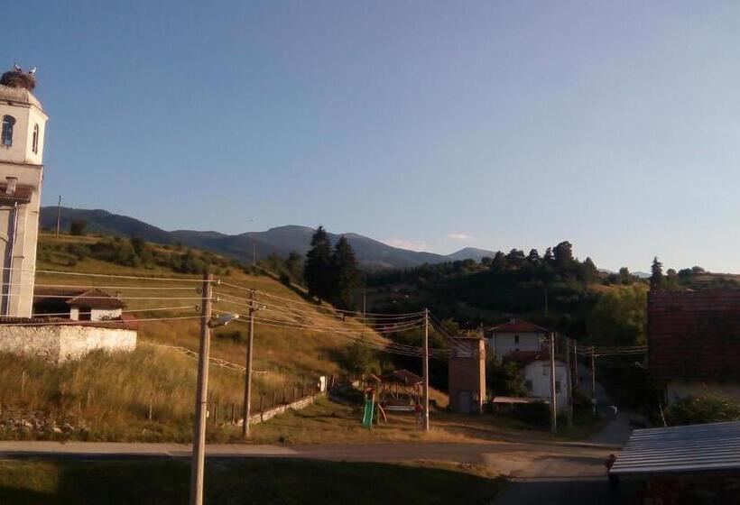 پانسیون Guest House Lorian