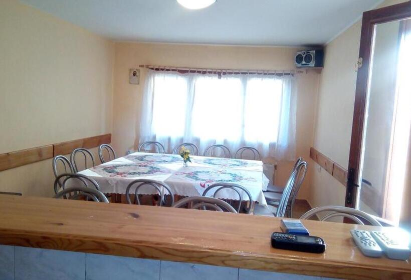 پانسیون Guest House Lorian