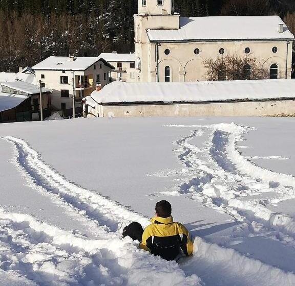 پانسیون Guest House Lorian