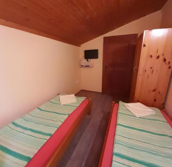 پانسیون Guest House Lorian