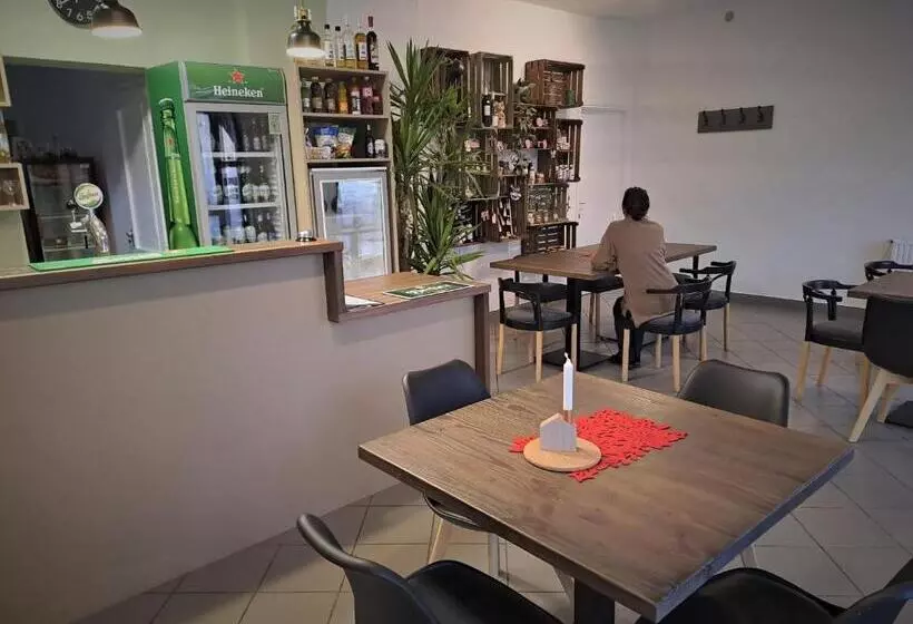 تختخواب و صبحانه Diókert Vendégház Sopron