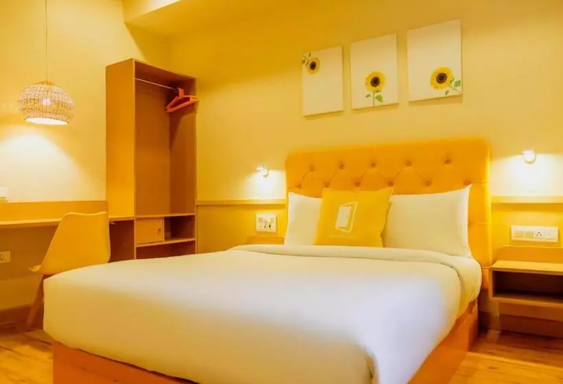 Bloom Hotel   Worli South Mumbai