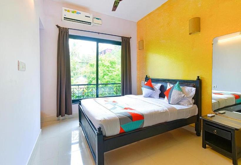 ホテル Fab Mystical Rose Luxury Holiday Homes Calangute