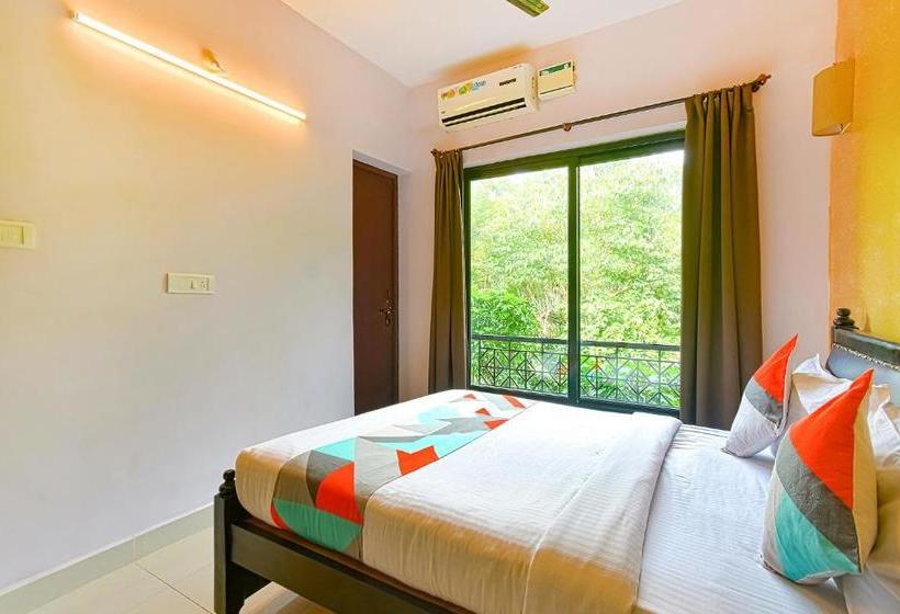 ホテル Fab Mystical Rose Luxury Holiday Homes Calangute