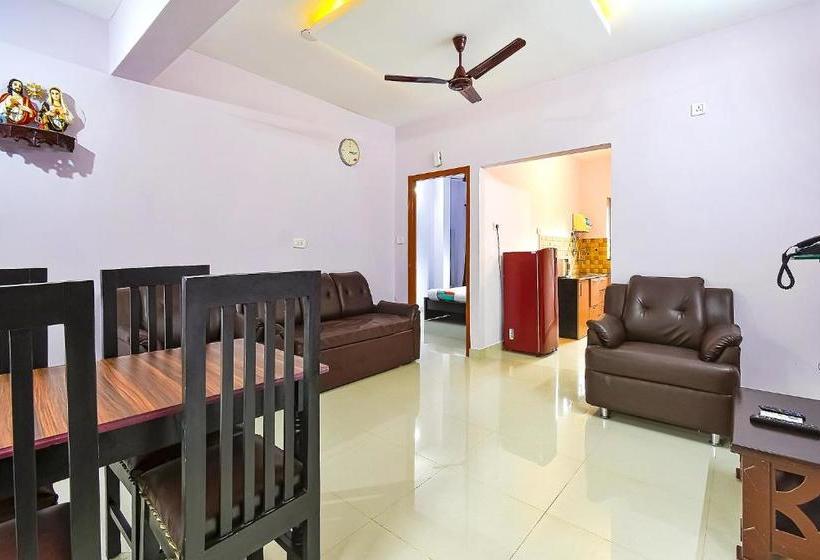 ホテル Fab Mystical Rose Luxury Holiday Homes Calangute