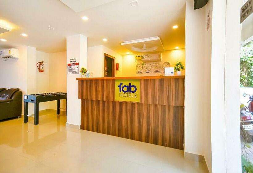 ホテル Fab Mystical Rose Luxury Holiday Homes Calangute