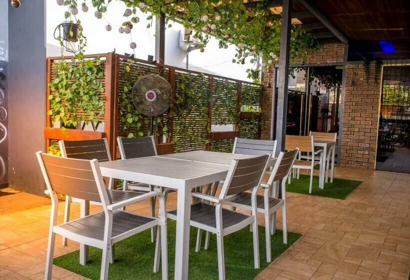 בית מלון כפרי Mainstay Apartment & Suites