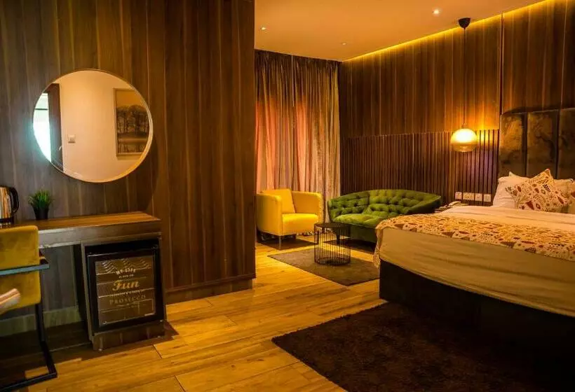 هتل Mainstay Apartment & Suites