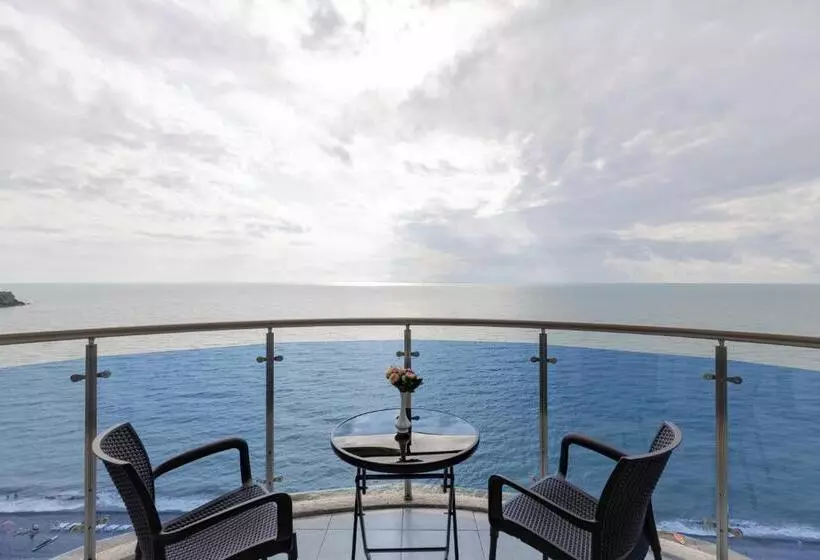 هتل Panorama Kvariati Vip