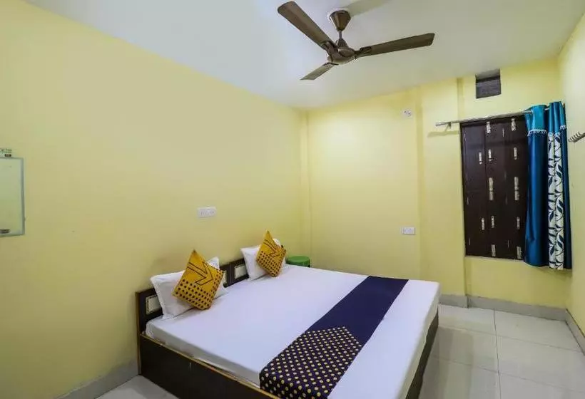 Hotelli Spot On 44295 Sarnath Tourist Guest House