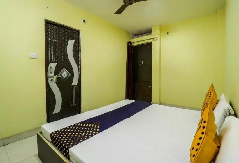 Hotelli Spot On 44295 Sarnath Tourist Guest House