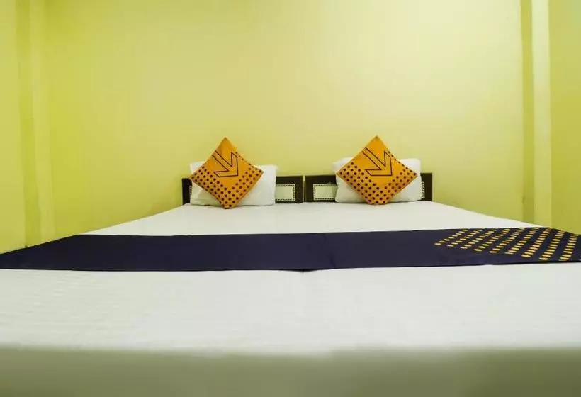 Hotelli Spot On 44295 Sarnath Tourist Guest House