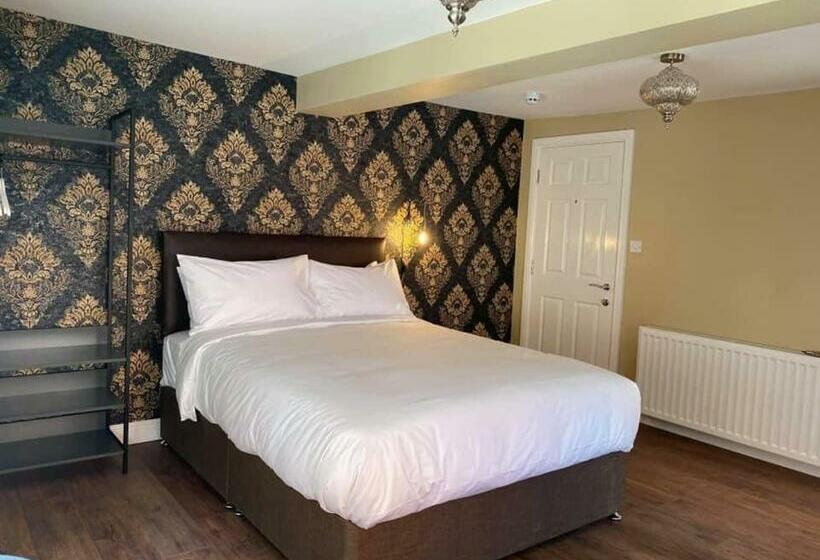 בית מלון כפרי The Black Swan