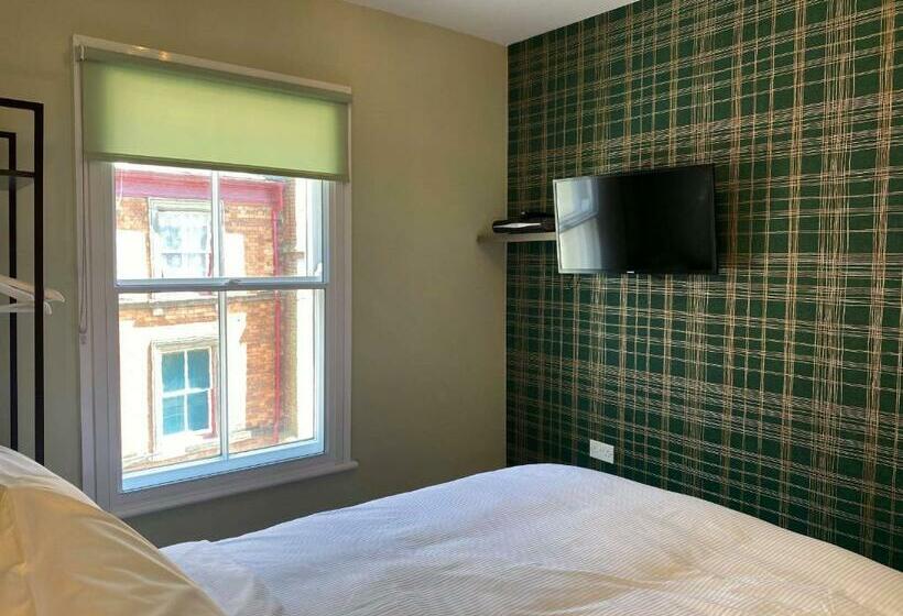 בית מלון כפרי The Black Swan