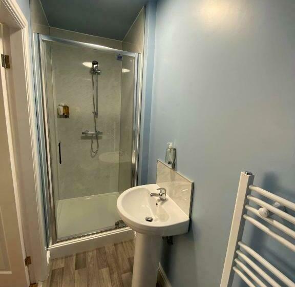 בית מלון כפרי The Black Swan