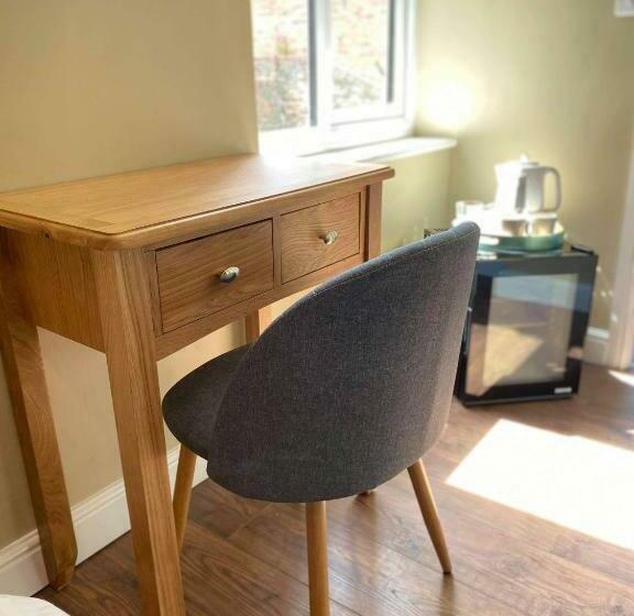 בית מלון כפרי The Black Swan