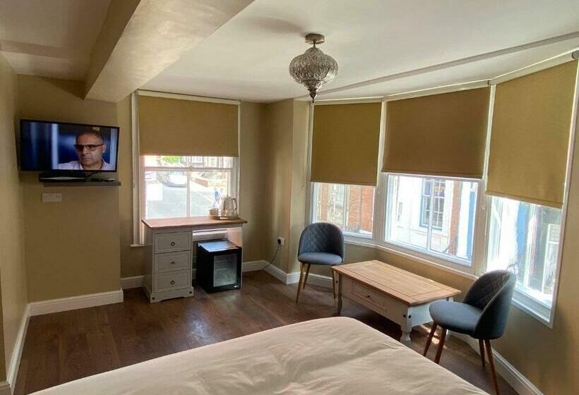 בית מלון כפרי The Black Swan