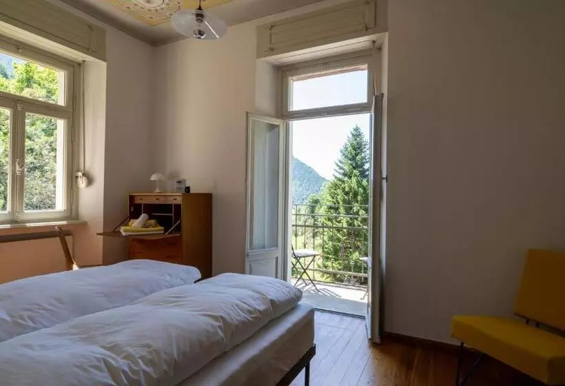 Hotelli Villa Pineta