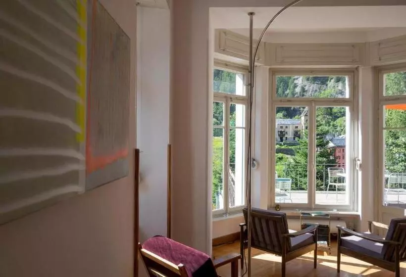 Hotelli Villa Pineta