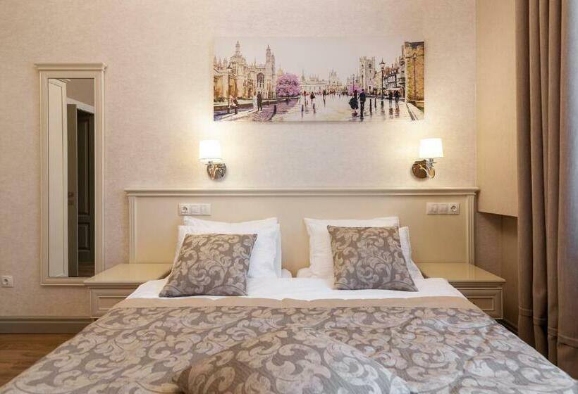 Royal Mini Apart Hotel On Rynok Square