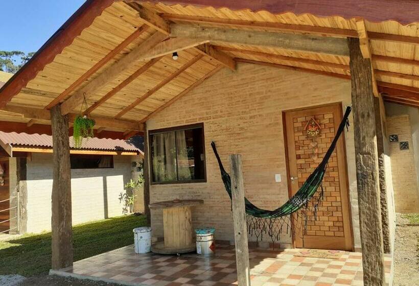 ペンション Chalé Aconchegante Com Hidromassagem