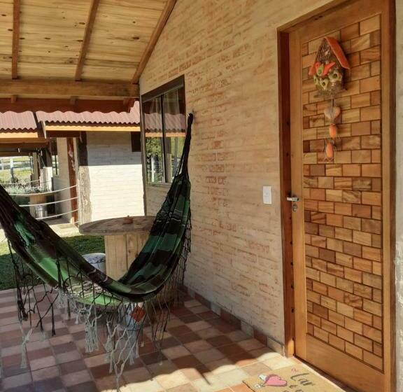 ペンション Chalé Aconchegante Com Hidromassagem