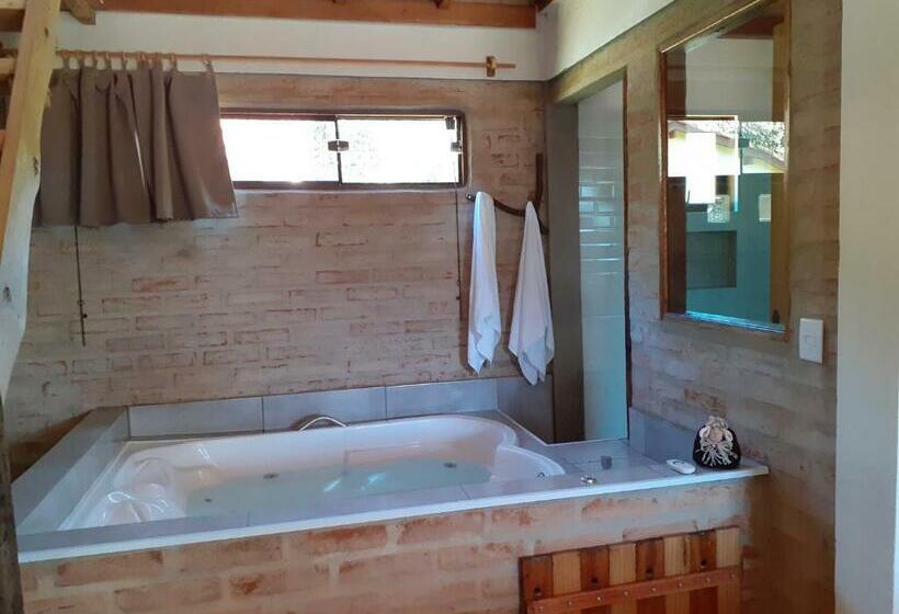 ペンション Chalé Aconchegante Com Hidromassagem