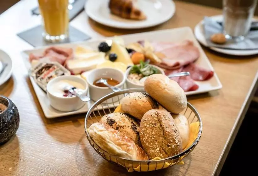 The Staycation By Lehmann Hotels