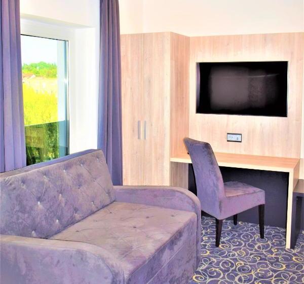 The Staycation By Lehmann Hotels