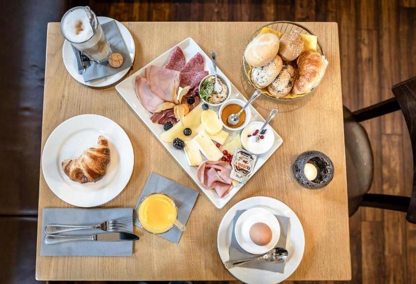 The Staycation By Lehmann Hotels