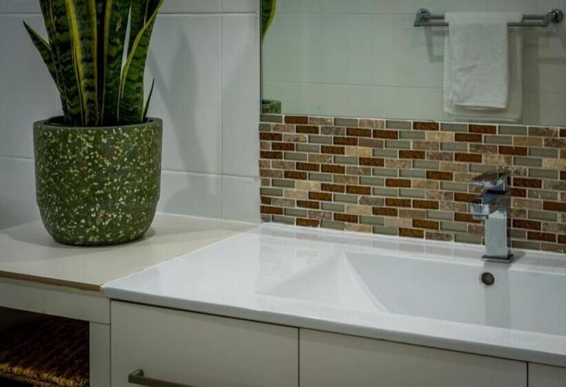 Bed & Breakfast Savannah House