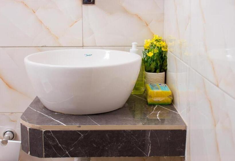 Bed and Breakfast Van Der Salle   Flovan Plaza