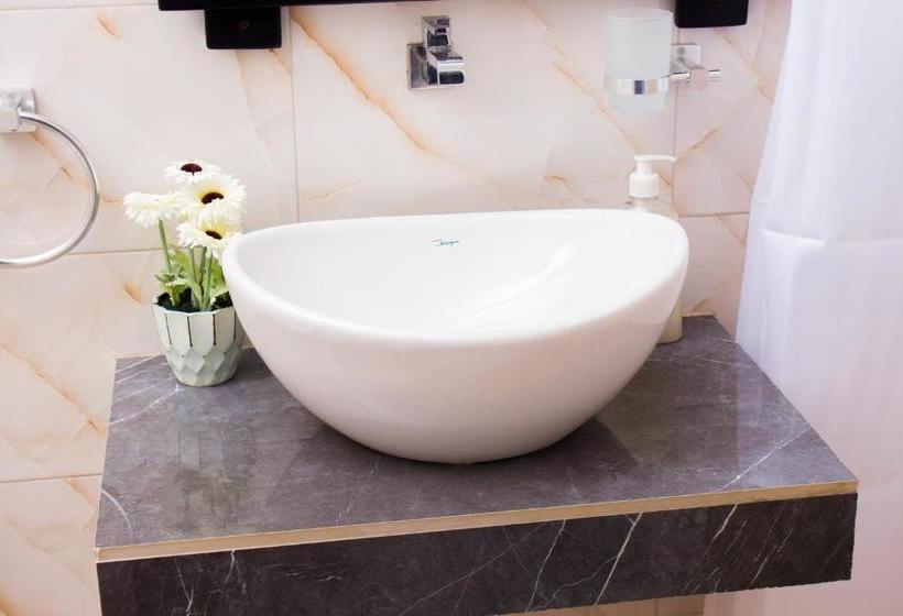 Bed and Breakfast Van Der Salle   Flovan Plaza