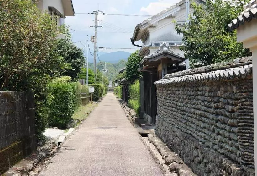 Hostel 東風ノ家（kochi No Ya）